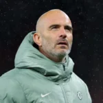 “เขายังไม่ได้ทำอะไร!” – ตำนานหงส์เตือนสติเชลซี อย่าไฮป์ “เอสเตเวา” จนพังเหมือน “ซานโช่”