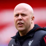 ตัดสินใจครั้งใหญ่! กูรูลูกหนังจี้ ‘สล็อต’ ดร็อปแข้ง 40 ล้านปอนด์ คืนตัวจริง ‘โรเบิร์ตสัน’ บู๊ ชปล.