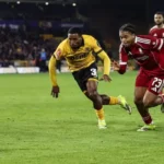 สายลมแห่งความหวัง! ‘เอ็นกูโมฮา’ โชว์สเตปเทพพาหงส์แดง ถอนแค้น วูล์ฟส์ 3-1 โยนโจทย์ยากให้ ‘สล็อต’